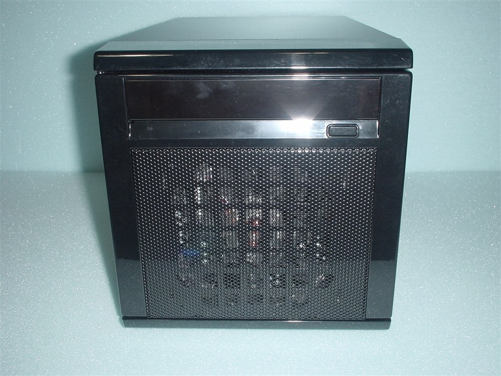 サーバ風味のMini-ITXケース』 JMAX JX-FX400B 関口 寿さんのレビュー