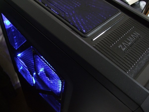 究極静音ファンにはファンコン必要なし！』 AINEX Omega Typhoon