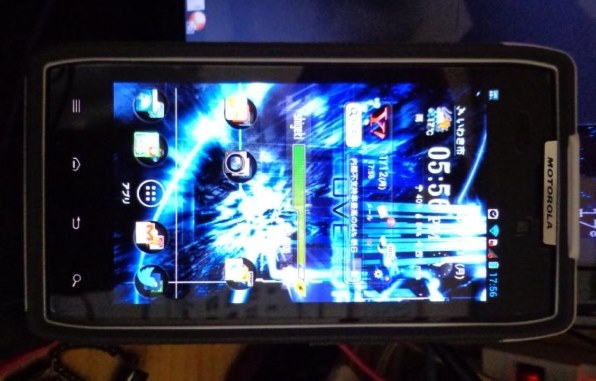 MOTOROLA MOTOROLA RAZR IS12M au [グレイシアホワイト]投稿画像