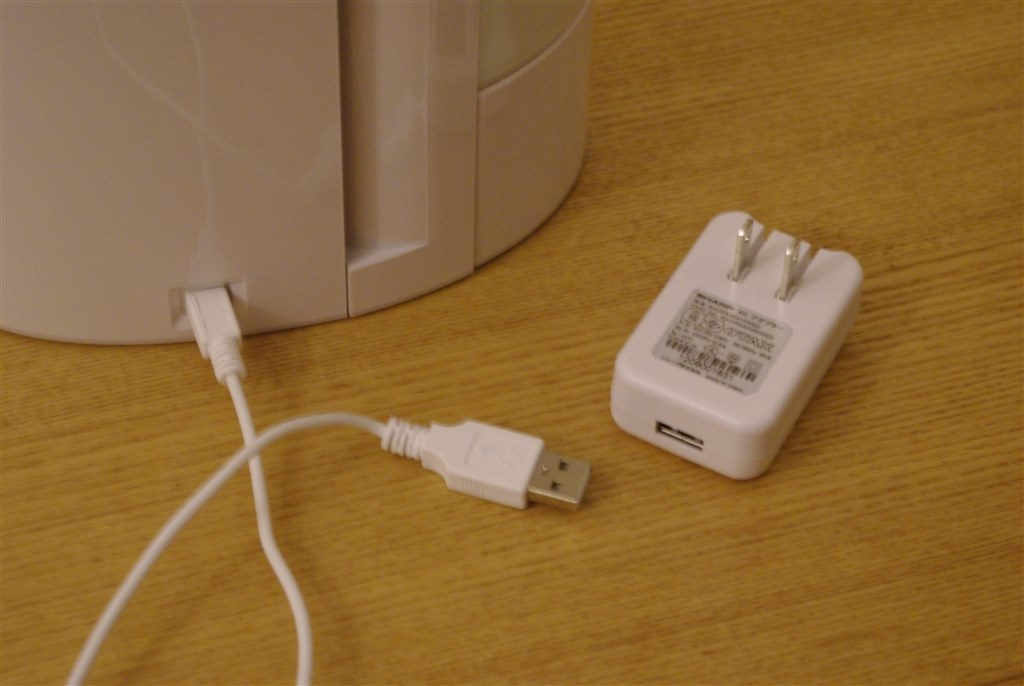 仕事しながら手軽に保湿ケアできる美容家電』 シャープ プラズマ